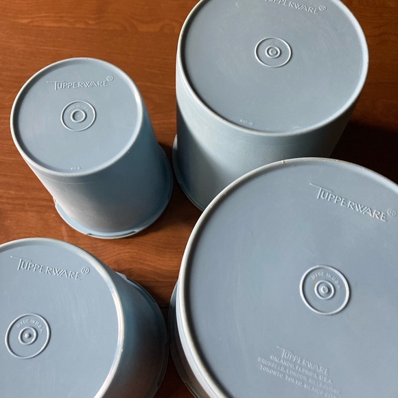 VTG Tupperware Blue Nesting Accordion Servlier Lid Canister Set - Picture 2 of 16